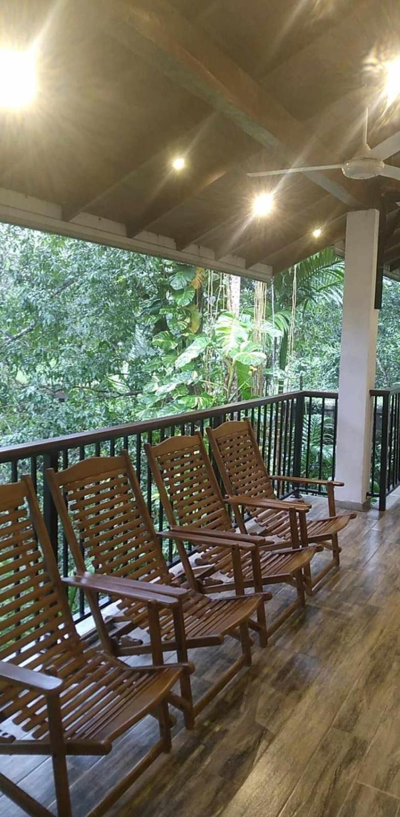 Old Bridge Riverside Hotel Kitulgala Exterior photo